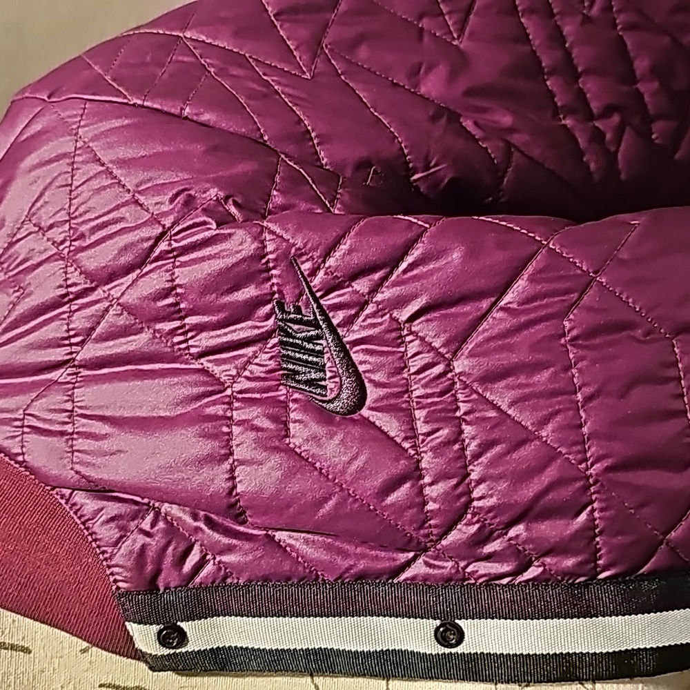 Woman Nike jacket purple.size medium - Picture 2 of 7